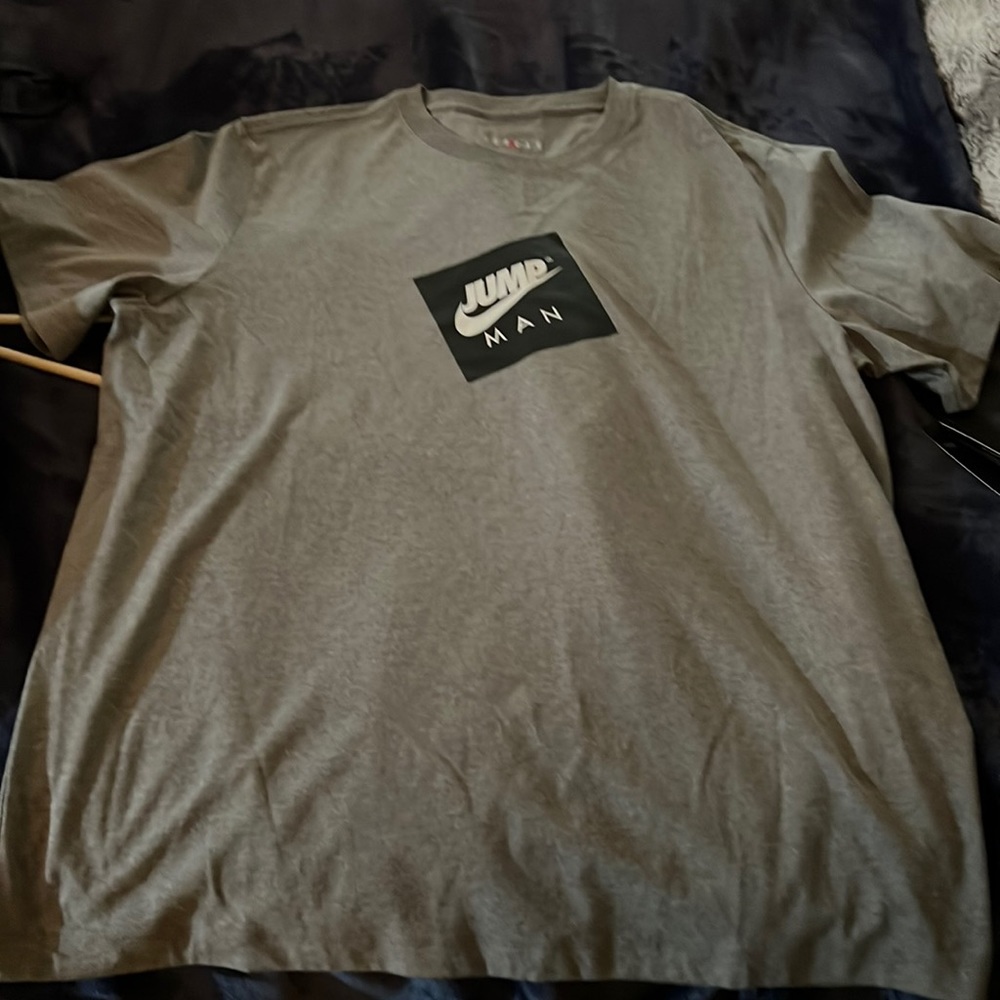 XL JORDAN T SHIRT
